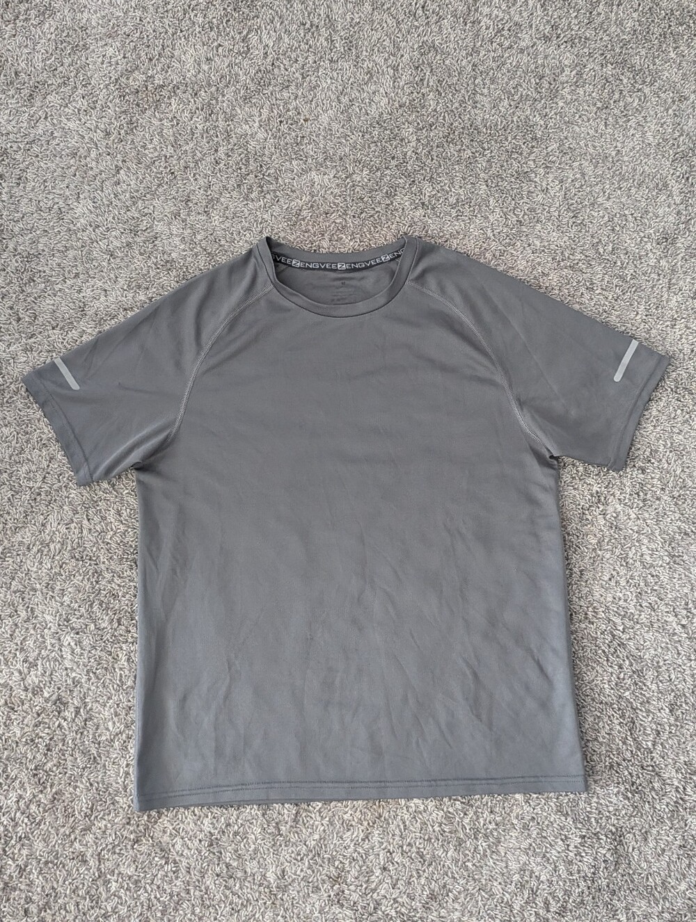 Men's Grey performance Tee athletic shirt athletic wear